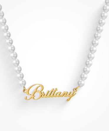 Custom/Personalized Pearl Nameplate Necklace