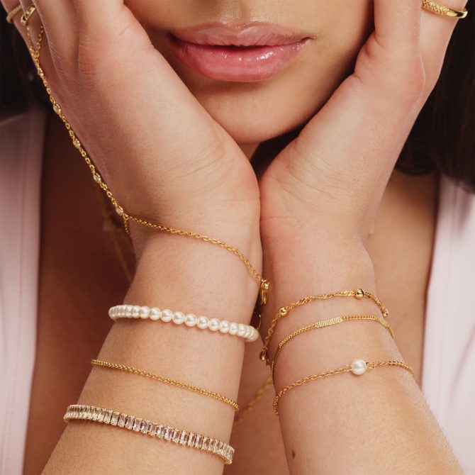 Girly Pearly Bracelet - Image 3