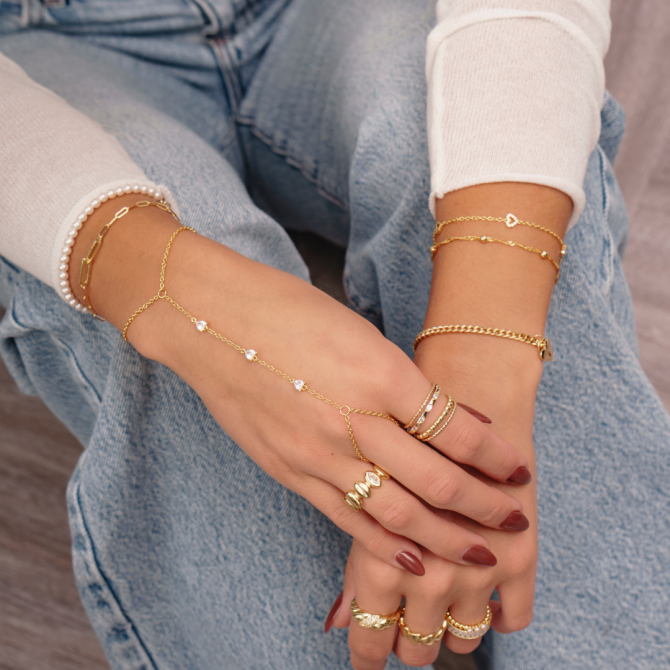 Full of Love Hand Chain - Image 2