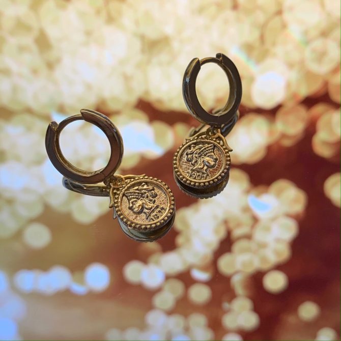 It's Vintage Earrings - Image 4