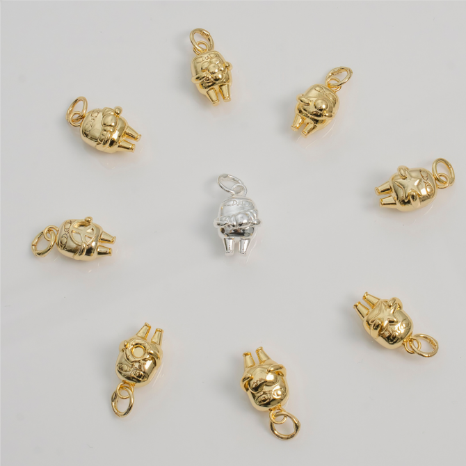Ketnipz Bean Croissant Charm - Image 5