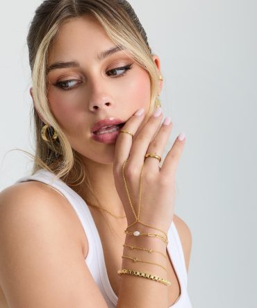 Wrist Edit Bundle: 5 Piece Bracelet and Hand Chain Bundle
